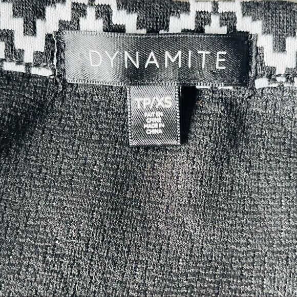 DYNAMITE halter crop top size XS in Black and White Diamond Geometric Pattern - Picture 6 of 10